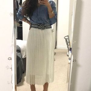 White fish net skirt 🤍